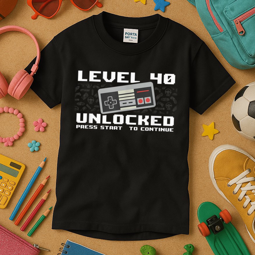 Level 40 Complete 1981 Gamer 40th Birthday Kids T-Shirt
