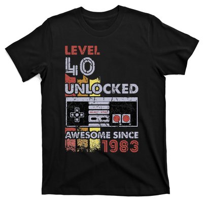 Level 40 Unlocked Gamer 40th Birthday Gift Video Game Lovers T-Shirt