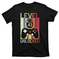 Level 43 Unlocked Birthday Gift Vintage Retro T-Shirt