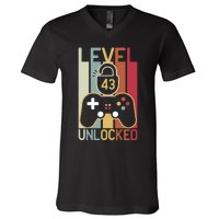 Level 43 Unlocked Birthday Gift Vintage Retro V-Neck T-Shirt