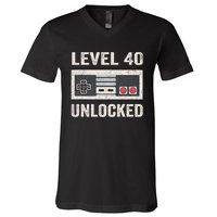 Level 40 Unlocked Video Gamer 40th Birthday Gift V-Neck T-Shirt