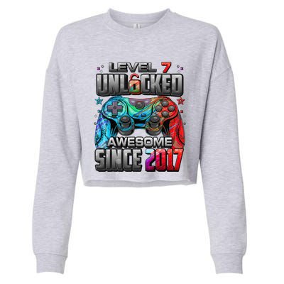 Level 7 Unlocked Awesome Since 2017 7th Birthday Gaming Cropped Pullover Crew