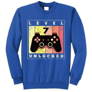 Level 7 Unlocked Funny Gamer 7th Birthday Retro Gaming Gift Sweatshirt