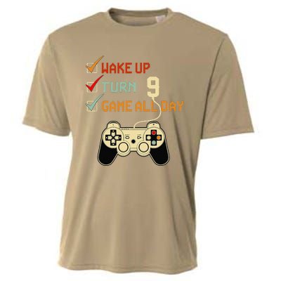 Level 9 Birthday 9 Year Old Video Gamer Gaming Gifts Cooling Performance Crew T-Shirt