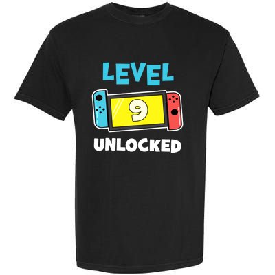 Level 9 unlocked Gamer 9th Birthday Gift Video Game lovers Garment-Dyed Heavyweight T-Shirt