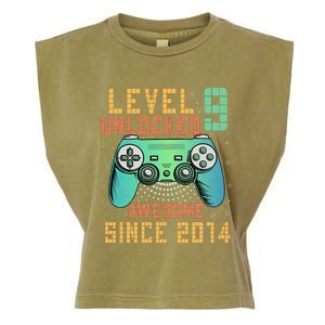 Level 9 Unlocked 9th Birthday 9 Year Old Boy Gifts Gamer Garment-Dyed Women's Muscle Tee