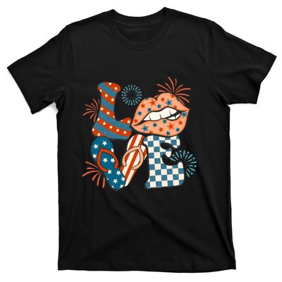 Love American Sexy Lips 4th Of July Flip Flops Gift T-Shirt