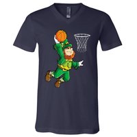 Leprechaun Basketball Dunk St Patricks Day Sports V-Neck T-Shirt