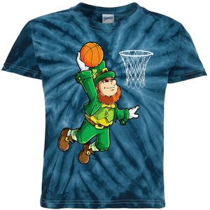 Leprechaun Basketball Dunk St Patricks Day Sports Kids Tie-Dye T-Shirt