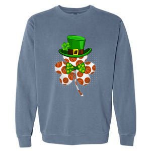 Leprechaun Basketball Shamrock St Patricks Day Irish Gift Garment-Dyed Sweatshirt