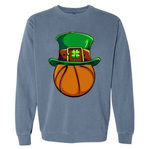 Leprechaun Basketball Shamrock St Patricks Day Irish Gift Cool Gift Garment-Dyed Sweatshirt