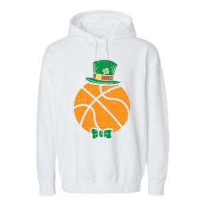 Leprechaun Basketball St Patricks Day Sports Gift Garment-Dyed Fleece Hoodie