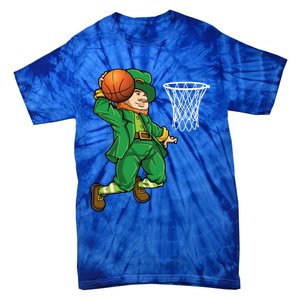 Leprechaun Basketball St Patricks Day Sports Gift Tie-Dye T-Shirt