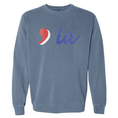 La Comma La In Red White & Blue Minimalist Design Garment-Dyed Sweatshirt