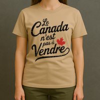 Le Canada Nest Pas A Vendre Canada Is Not For Sale T-Shirt