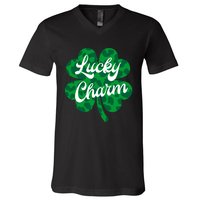 Lucky Charm St Patricks Day - Lucky Irish - Leopard Shamrock V-Neck T-Shirt