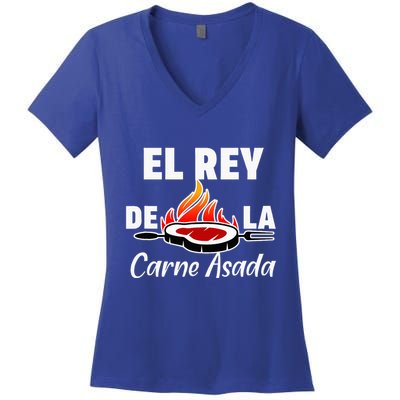 Latino Dad El Rey De La Carne Asada Women's V-Neck T-Shirt