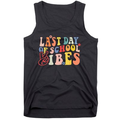 Last Day Of School Vibes Retro Vintage Teacher Graduation Tank Top