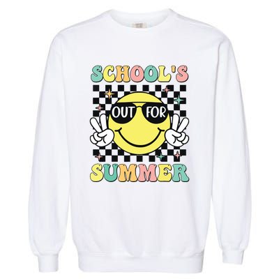 Last Day Of School Retro Schoolsout For Summer Teacher Garment-Dyed Sweatshirt