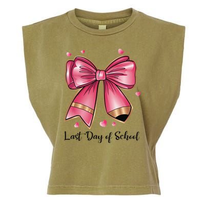 Last Day Of School Coquette Bow Teachers Graduatio Garment-Dyed Women's Muscle Tee