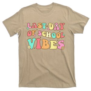 Last Day Of School Vibes Retro Groovy Teacher Graduation T-Shirt