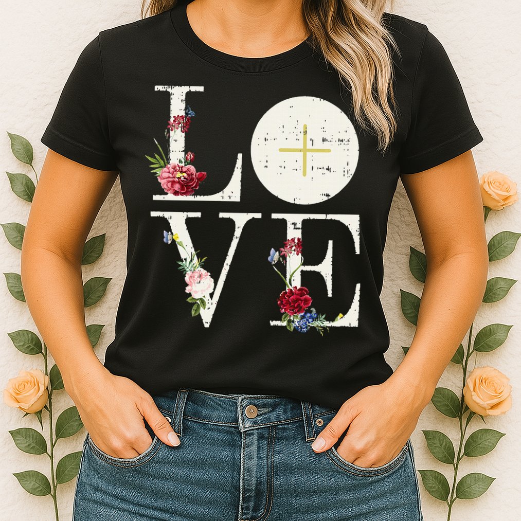 Love Eucharist First Holy Communion Christian Catholic Gift Womens T-Shirt