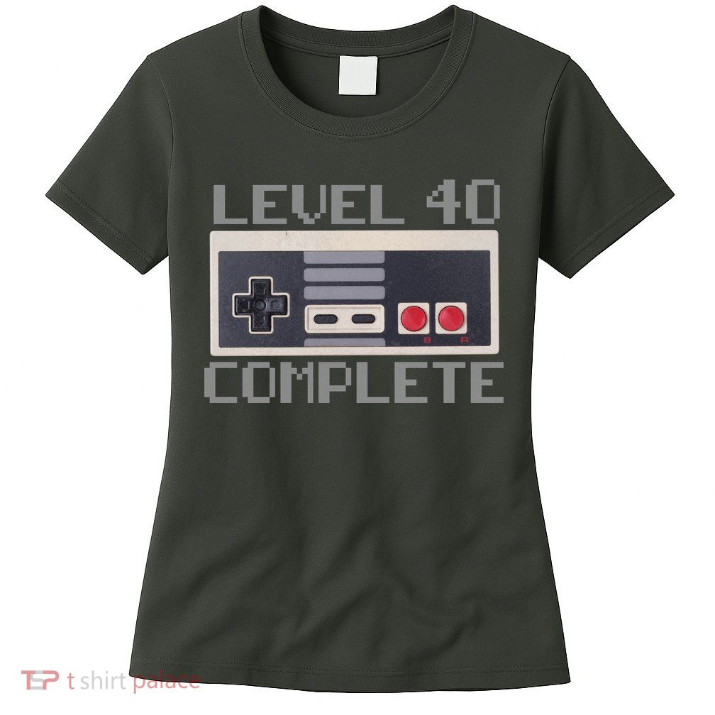 Level 40 Complete Retro Gamer 40th Birthday Womens T-Shirt