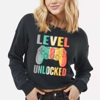 Level 8 Unlocked Eight Years Old Cropped Pullover Crew