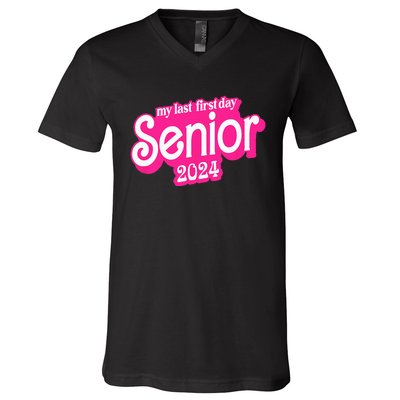 Last First Day Class of 2024 Funny Seniors 2024 V-Neck T-Shirt