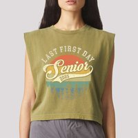 Last First Day Senior 2025 Class Of 2025 Back To School Garment-Dyed Women's Muscle Tee