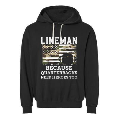 Lineman Football Gift Patriotic American Flag Camouflage Garment-Dyed Fleece Hoodie