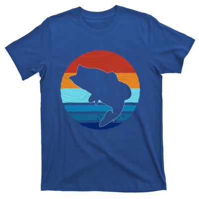 Largemounth Fish Retro Style Vintage Gift T-Shirt