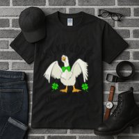 Lucky Goose On Duck The Loose St Patricks Day Lucky Shamrock Tall T-Shirt