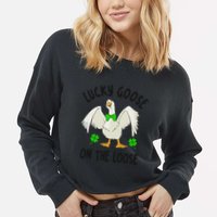 Lucky Goose On Duck The Loose St Patricks Day Lucky Shamrock Cropped Pullover Crew