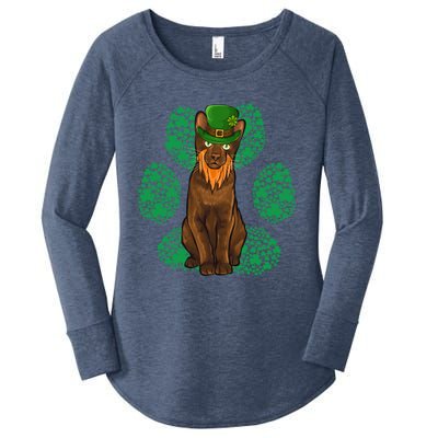 Leprechaun Havana Brown St Patricks Day Shamrock Paw Gift Women's Perfect Tri Tunic Long Sleeve Shirt