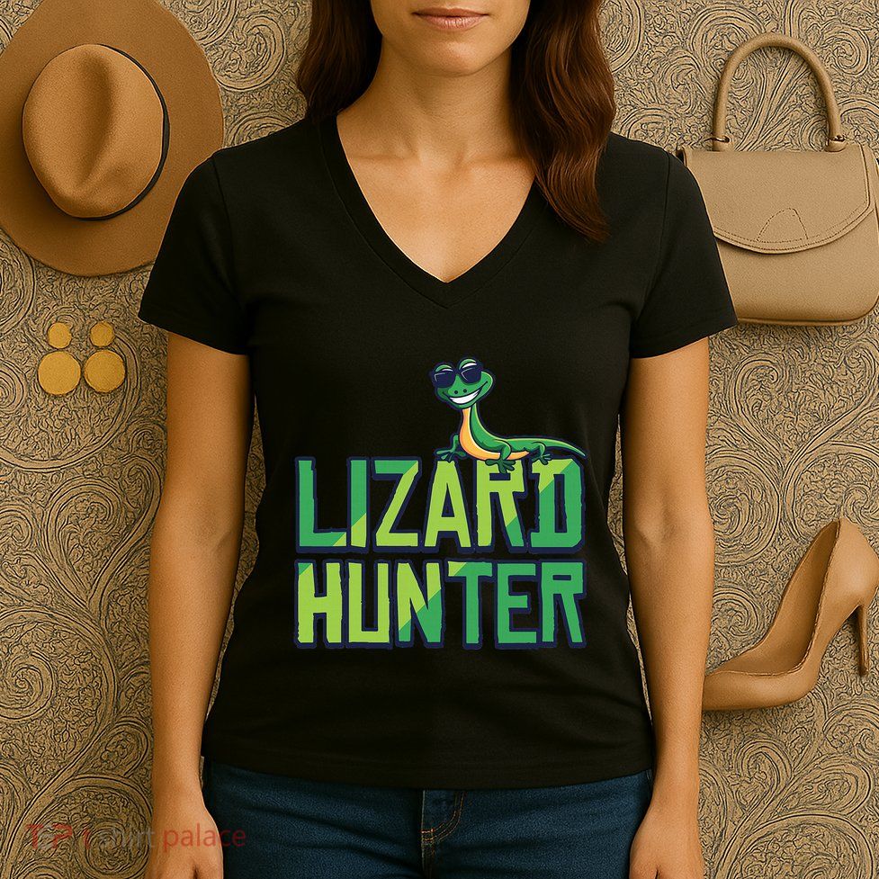 Lizard Hunter Funny Gecko Reptile Owner Gift Women's V-Neck T-Shirt