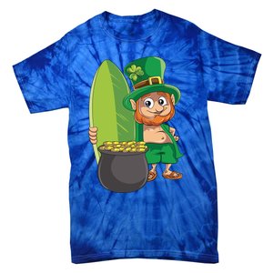 Leprechaun Hawaiian Surfing St Patricks Day Hawaii Aloha Funny Gift Tie-Dye T-Shirt