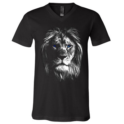 Lion Head With Blue Eyes For Lovers Lions King Of Animals V-Neck T-Shirt