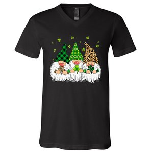 Leprechaun Irish Gnomes green St Patricks Day V-Neck T-Shirt