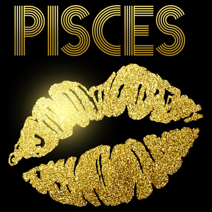 Limited Edition Pisces Zodiac Birthday Golden Lips Tie-Dye T-Shirt