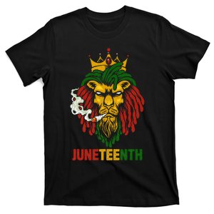 Lion Juneteenth Cool Black History African American Flag T-Shirt