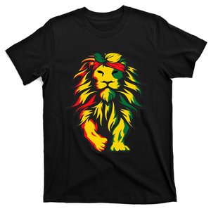 Lion Juneteenth Cool Black History African American Flag T-Shirt