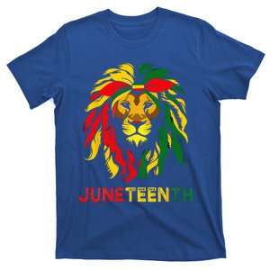 Lion Juneteenth Cool Black History African American Flag T-Shirt