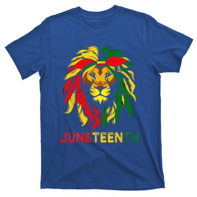 Lion Juneteenth Cool Black History African American Flag T-Shirt