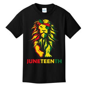 Lion Juneteenth Cool Black History African American Flag Kids T-Shirt