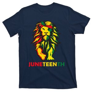 Lion Juneteenth Cool Black History African American Flag T-Shirt