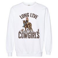 Long Love Cowgirls Riding Horse Horsing Gift Idea Trending Garment-Dyed Sweatshirt