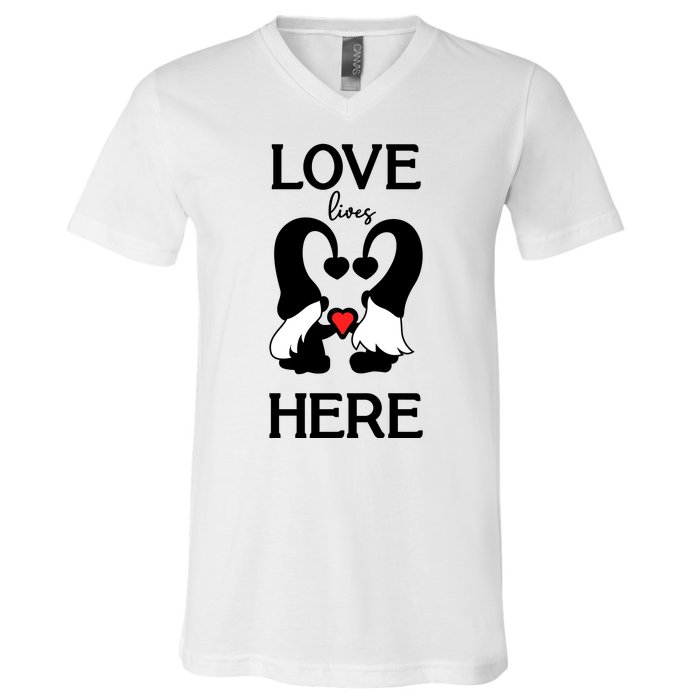 Love Lives Here Happy Valentines Gnome Heart V-Neck T-Shirt