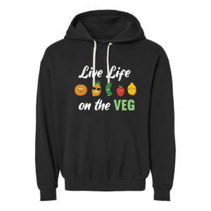 Live Life On The Veg – Vegan Lifestyle Funny Carrot Lover Funny Gift Garment-Dyed Fleece Hoodie