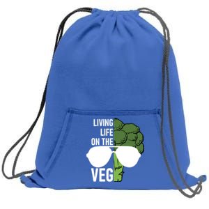 Living Life On The Veg Quirky Joke Vegetarian Or Vegan Gift Sweatshirt Cinch Pack Bag